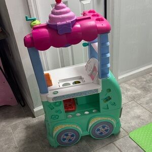 Colorful Ice Cream Cart Playset